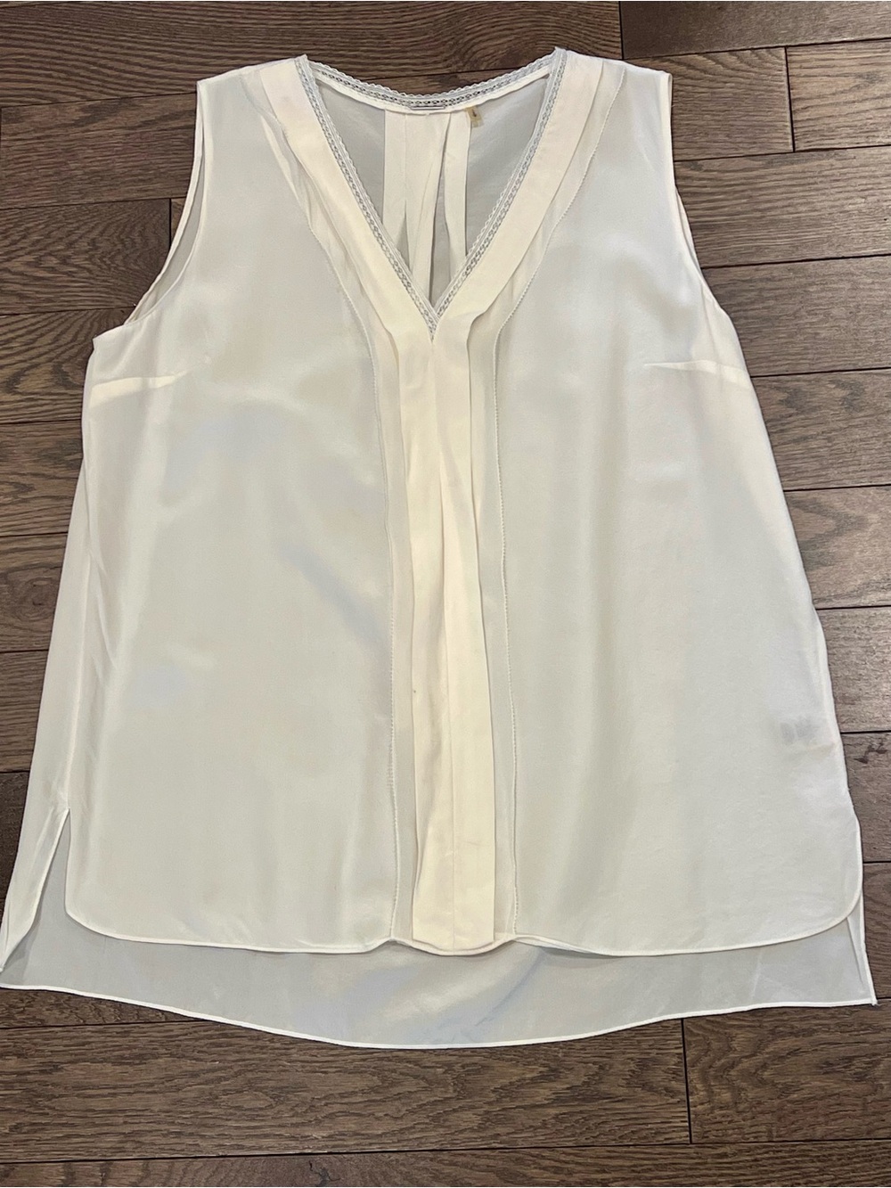 🕊️ Elie Tahari 100% Silk Sleeveless Blouse | Size Small | Ivory/Cream - Picture 1 of 7